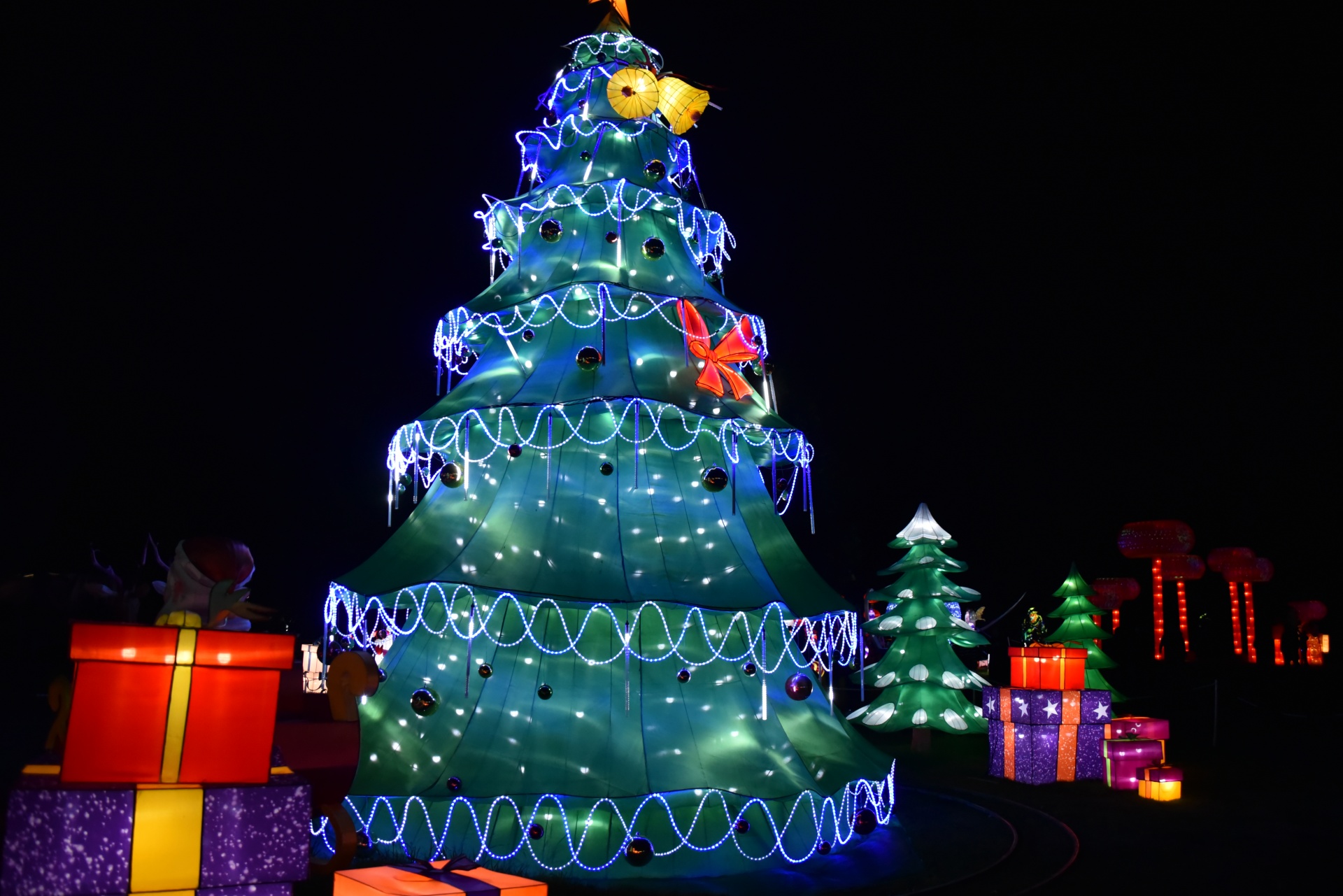 Christmas Tree Lantern