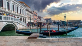 Venice, Gondola, Touristy