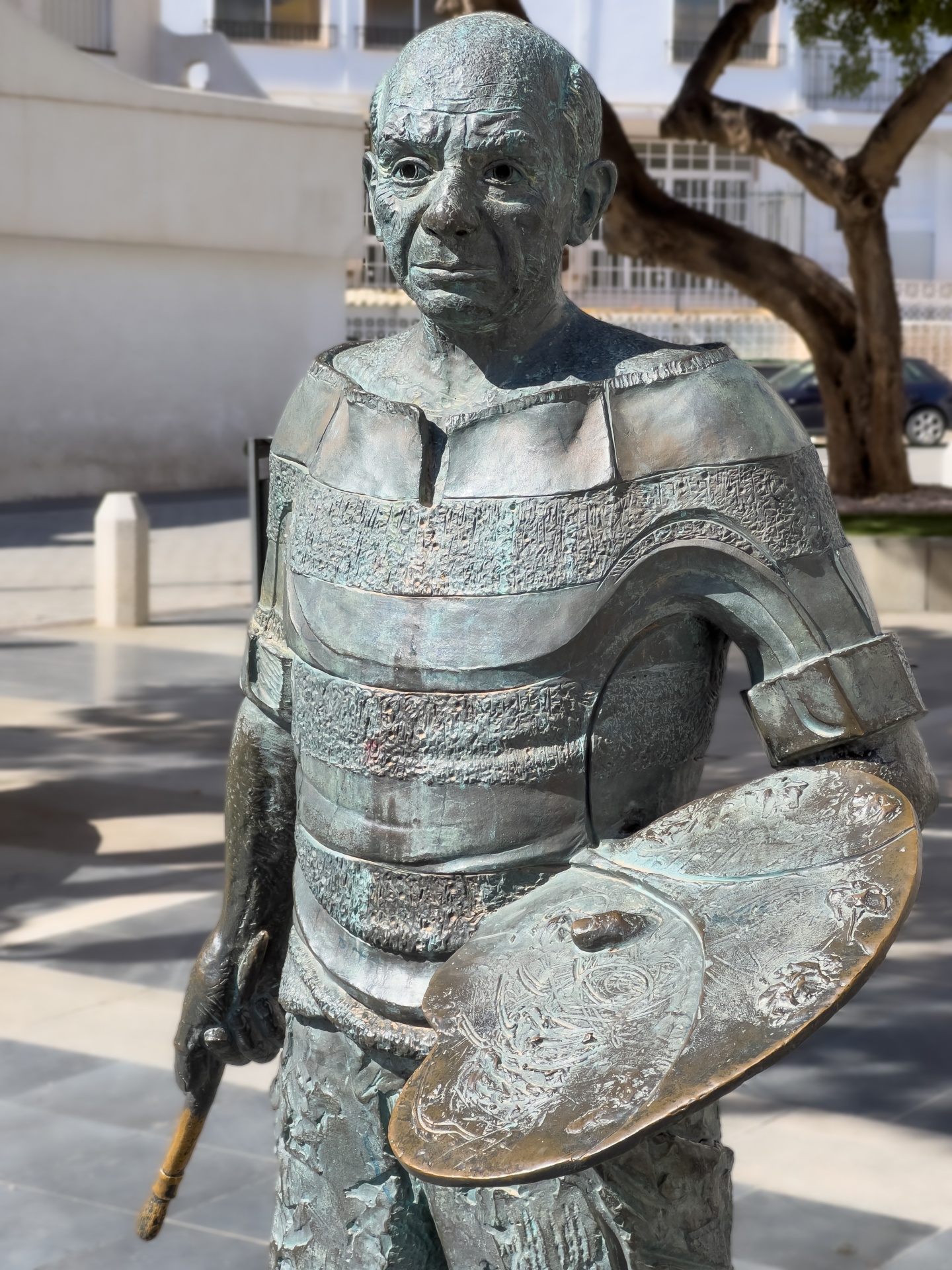 Pablo Picasso Statue