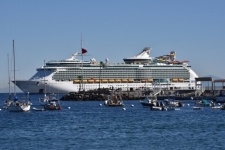Cruiseship At Catalina