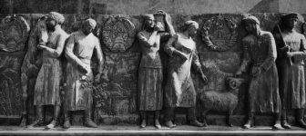 Bas-relief, Peasants, Monument