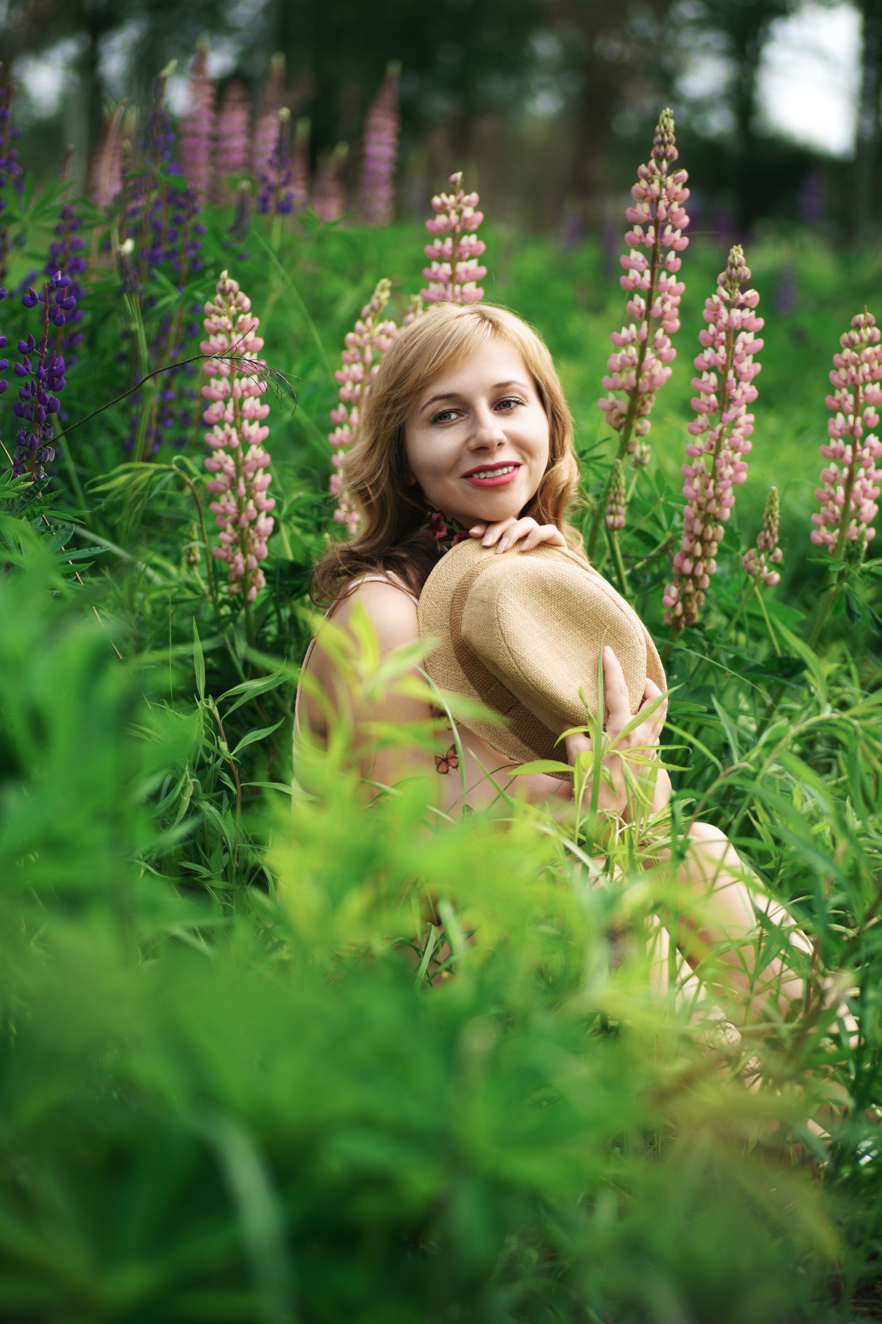 woman-portrait-outdoors-glade-free-stock-photo-public-domain-pictures