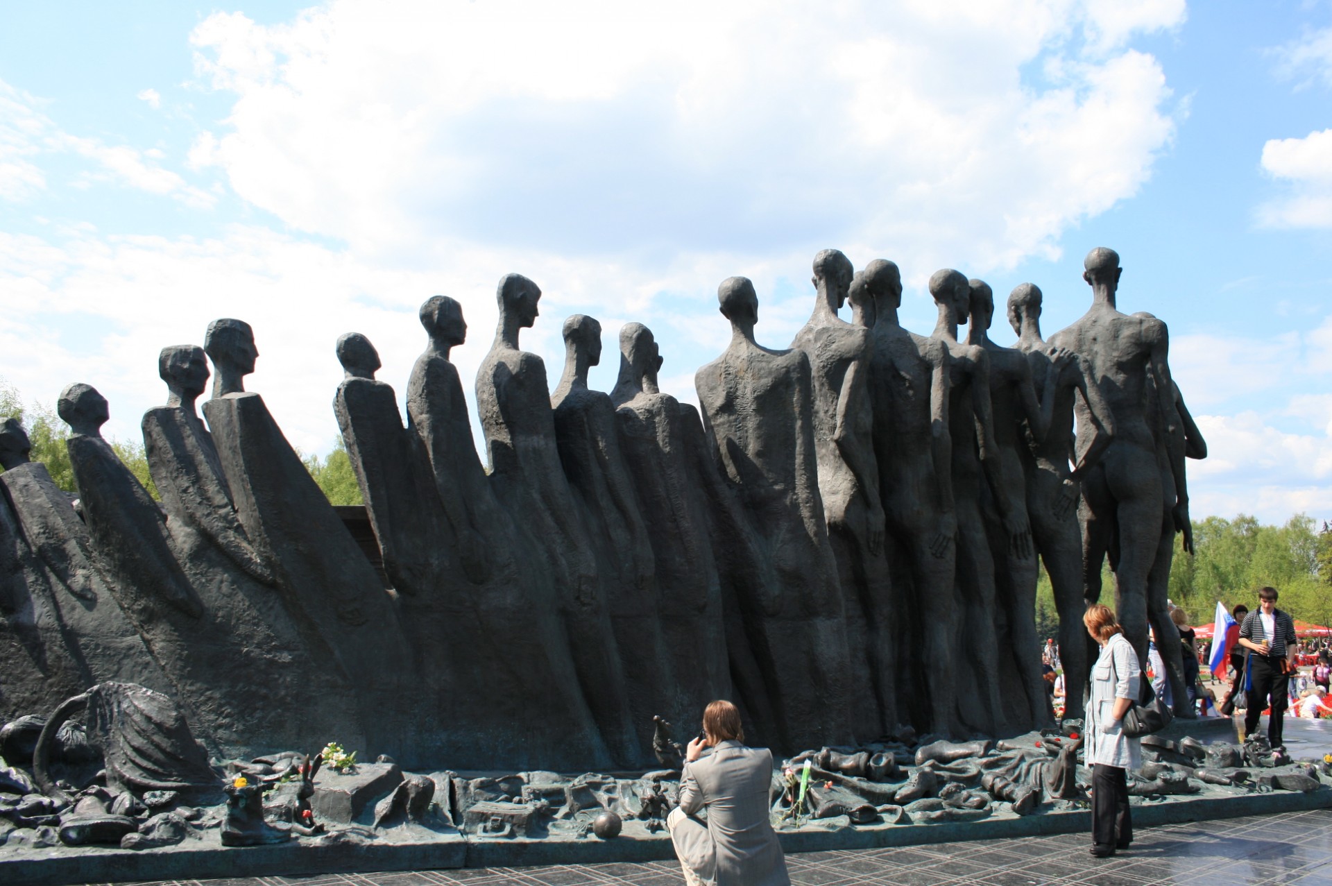 monument of statues to honor the holocaust victims of ww2, victory park, moscow.