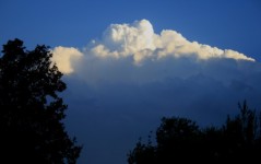 Large Peaked Cloud