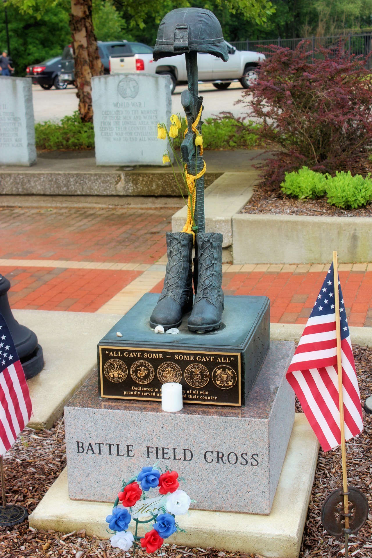 Battle Field Cross