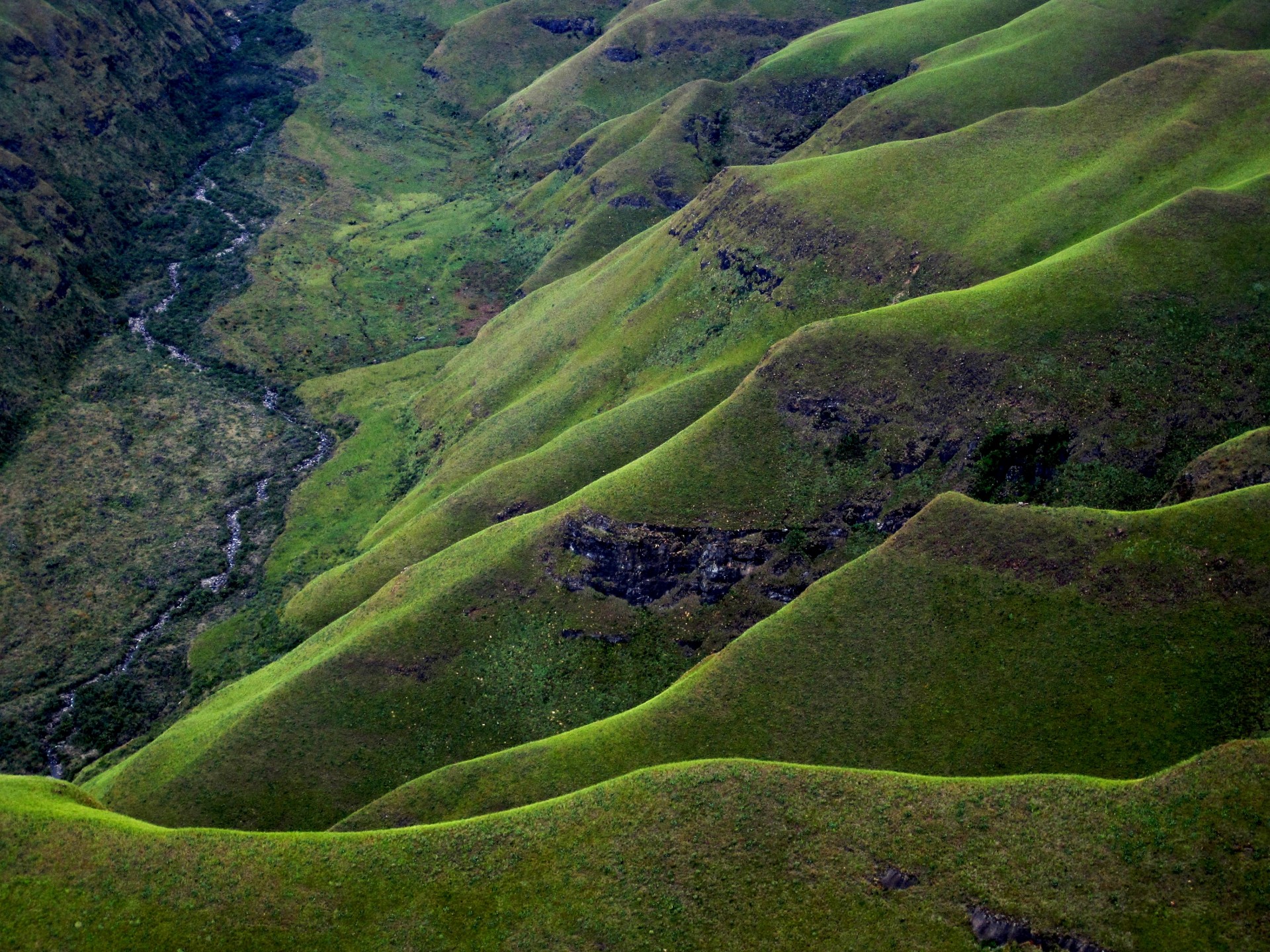 mountain folds, drakensberg, kwa-zulu natal, sa (27)