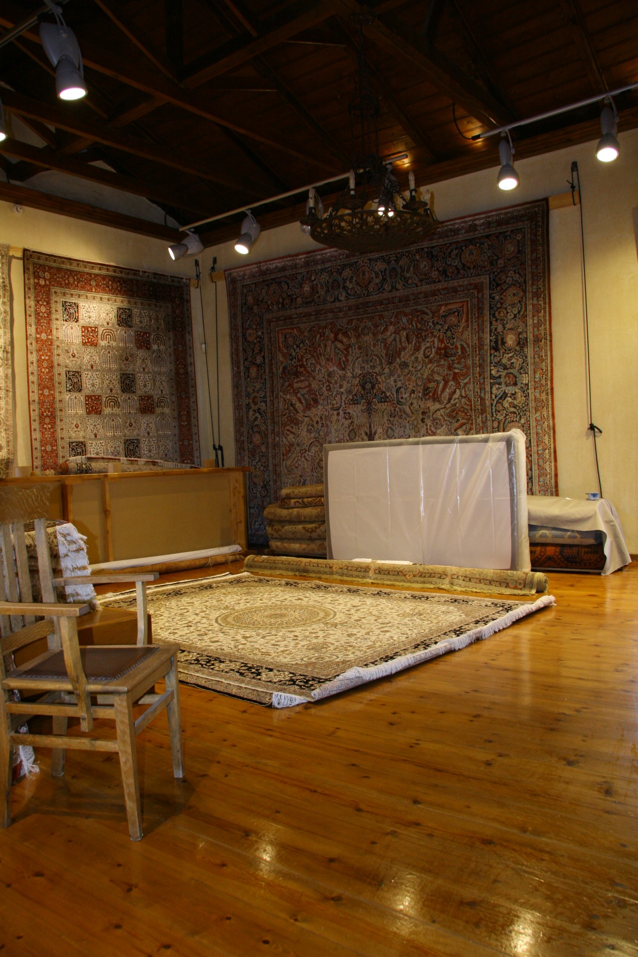 Rhodes Rugs Carpets Store