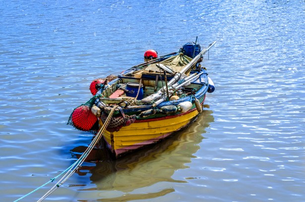 Piccola barca da pesca Immagine gratis - Public Domain Pictures
