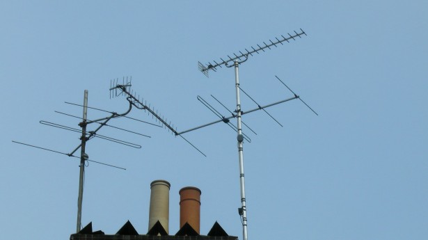 TV Antenna Aerials On Roof Free Stock Photo - Public Domain Pictures