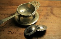 Tea Strainer And Serviette Rings