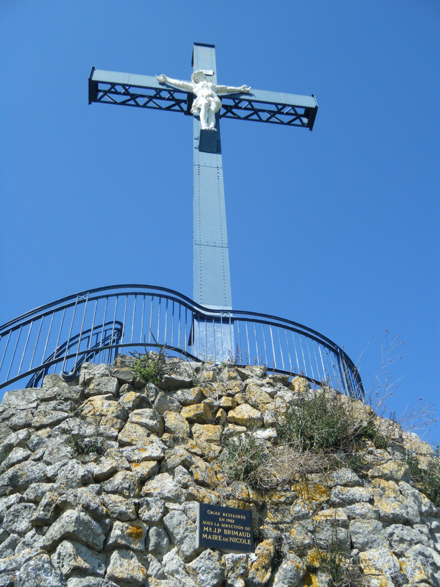 Cross in France