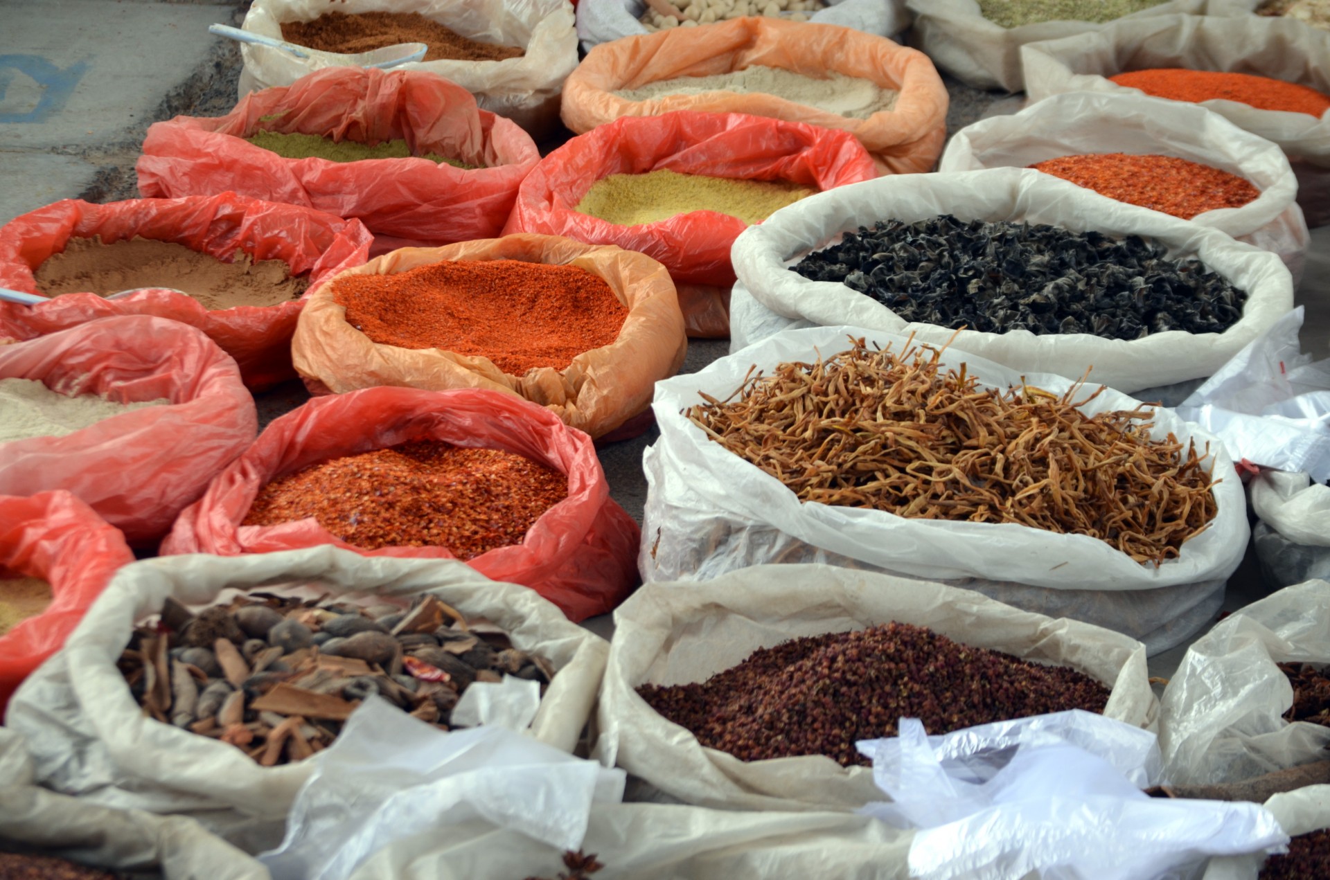 outdoor market selling spices